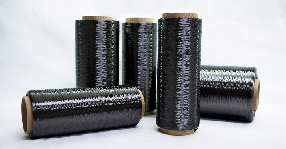 Karbon fiber dokuma yüzey
